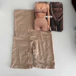 SKIMS Core Control Short Mid Thigh S/M